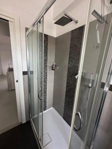 Appartamento Panoramico 2 o 4 persone, Moderno e Riservato, con posto auto interno