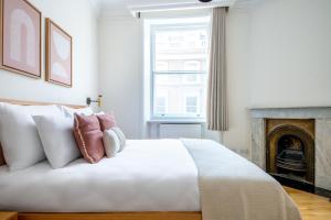 Blueground S Ken Elevator nr S Ken Station LON-37