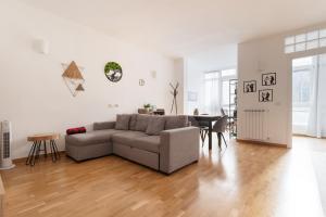 GuestHost - Modern Apartment in Corvetto