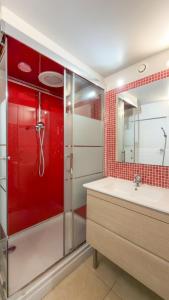 Studio indépendant en villa Calme, Jardins et Piscine à 5 min de la Mer