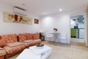 Studio indépendant en villa Calme, Jardins et Piscine à 5 min de la Mer