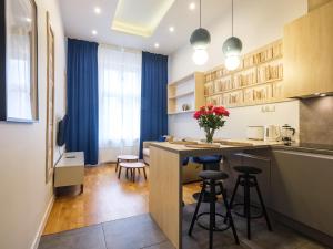 Gentle Glow Suite by Tyzenhauz