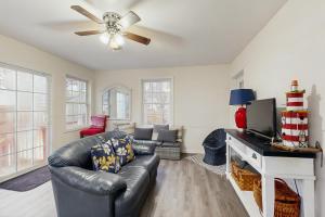 Piney Glade - 18628 Sylvan Dr