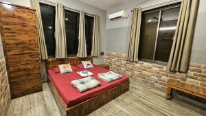 Elephant House Luxury Villa with Curve Pool-Colossal Garden-Panoramic View