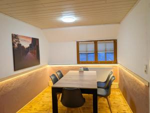 HW13-Urlaubsmagie - für bis zu 10P - Gemeinschaftsgarten mit Sauna & Pool