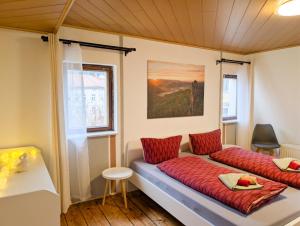 HW13-Urlaubsmagie - für bis zu 10P - Gemeinschaftsgarten mit Sauna & Pool