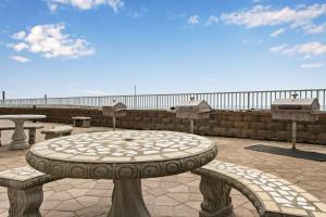 Romar Place 204 by Vacation Homes Collection