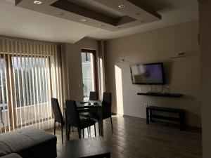 PARENSOV- Luxury Apartment- RED SQUARE