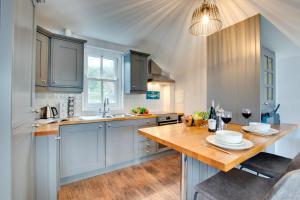 1 Bed in Fowey oc-p00802
