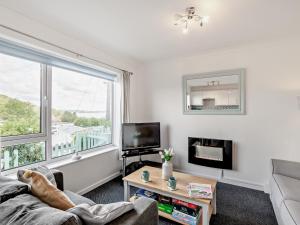 2 Bed in Brixham BX079