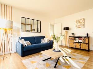 MyJolieParisHome - King size beds, 2 bathrooms, free parking