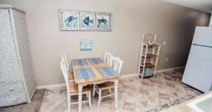 Inviting Two Bedroom Beachfront Condo with Panoramic Gulf Views