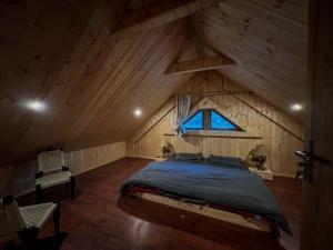 YOLO Outdoors - Riverside Luxury Domes, Jispa