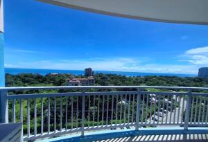 SeaRise Studio Pool Near Dusit Thani