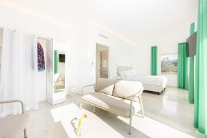 Modern Sorrento Coast Villa with Private Pool & Terrace