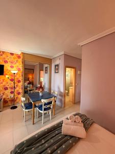 Estudio Aloha Playa con terraza, Benalmadena