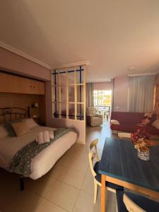 Estudio Aloha Playa con terraza, Benalmadena