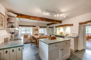 4 Bed in Staveley oc-s33928