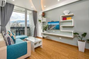 Gia Hung apartment house My Khe beach