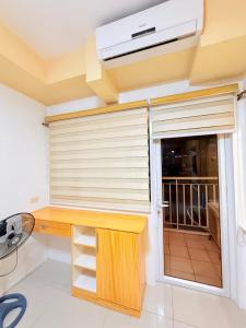 Shell Residences Premier by Paul