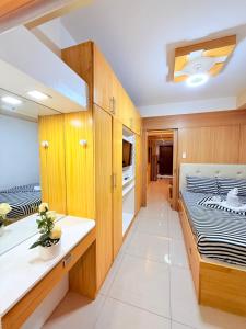 Shell Residences Premier by Paul