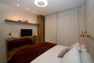 08CP Copacabana Quiet Elegance 3 Bedrooms