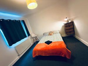 Pebbles Guest House - Flat 5