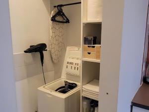 Cozy studio with a view of the Eiffel Tower