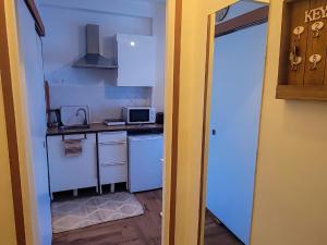 Cozy studio with a view of the Eiffel Tower