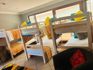 Alenas Cozy bunk beds