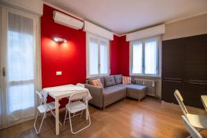 Aurea Living Parma Family & Business Parcheggio