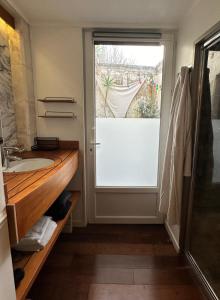 Élégant appartement de ville avec patio