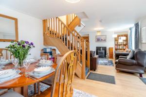 4 Bed in Aberporth oc-f32997
