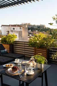 Urban Nest - Suites & Apartments