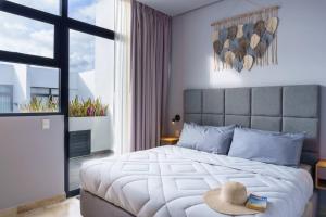 2 Bdr Penthouse, Private pool, Rooftop and gym