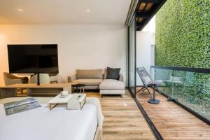 Studio con Balcon Priv and Rooftop with jaccuzi and Gym