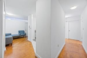 Chelsea 1BR in Shared Apt with Laundry and Rooftop