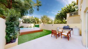 Vacationer Holiday Homes l Opulent 2 Bedroom Villa l Private Plunge Pool