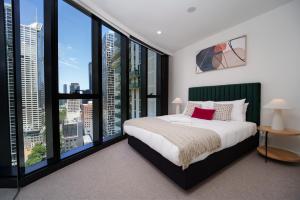 Luxe City Family Suite with Heated Pool Gym