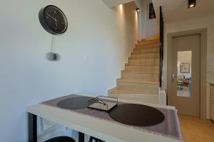 HELIOS - Seaside Pool Villa & Private Parking