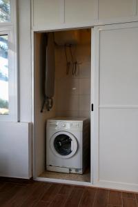 SeaView Escape with Pool Access