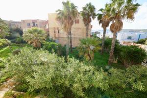 SeaView Escape with Pool Access