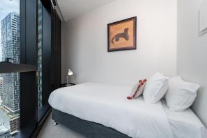 CBD Premium Park View Suite with Pool Gym Sauna