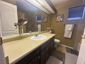 Lucky Home-Entire suite large bedrooms in Coquitlam