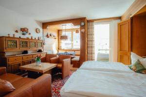 Appartement Tirol mit Hallenbad und Sauna by MoniCare