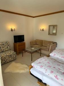 Studio 69 mit Hallenbad und Sauna by MoniCare