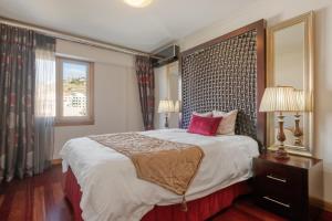 Cliff View Apartment - By Wehost