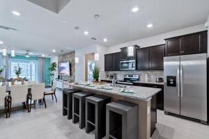 2207LC-Windsor Island home