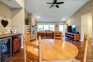 Less Than 2 Blocks to Beach! Pet-Friendly Home in Moclips