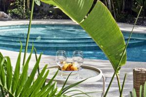 Villa Louise 4BR Modern Villa - Few Steps from the Beach